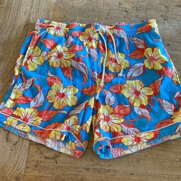 Faherty LA Floral Blue Short eclectic grandpa - Picture 4 of 10